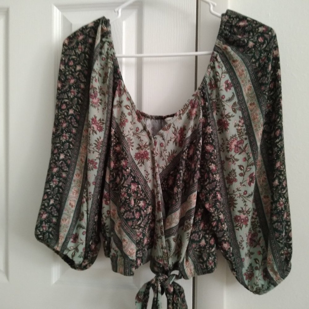 American Eagle Top